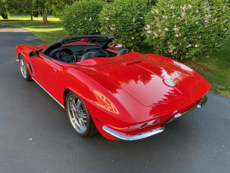 Chevrolet Corvette C5 с кузовом C1