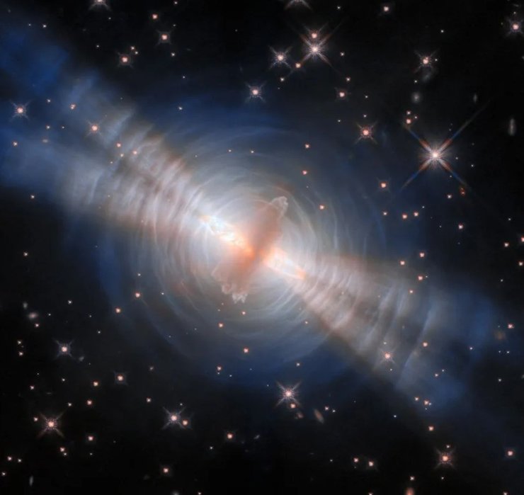 Туманность Яйцо