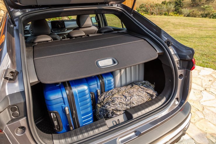 Новий Fiat Fastback, Fiat Fastback, кросовер Fiat, Fiat Fastback 2023, кросовер Fiat Fastback