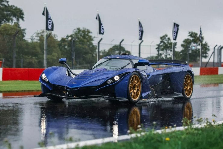 Praga Bohema, фестиваль суперкаров, слет суперкаров, шоу суперкаров