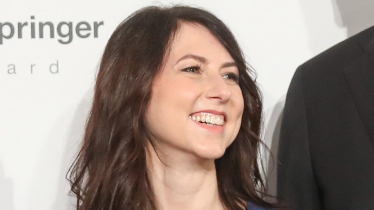 Маккензи Скотт