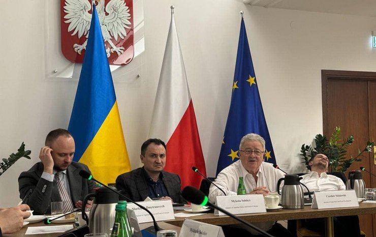 Михал Колодзейчак, переговоры