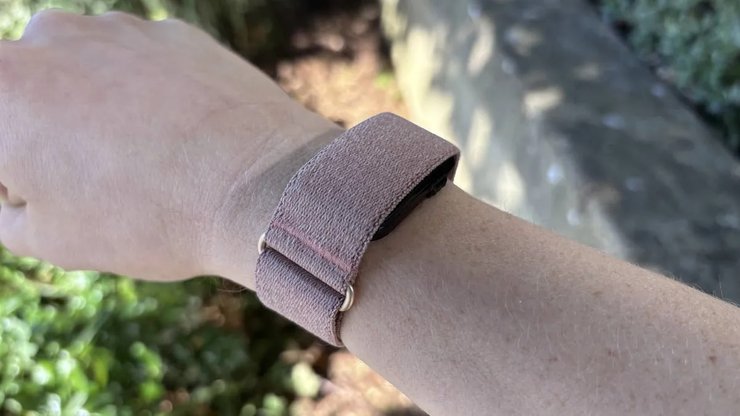 Фитнес-браслет Garmin Cirqa