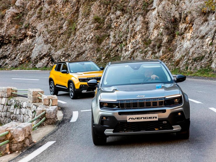 Jeep Wrangler, Jeep Compass, Jeep Grand Cherokee, Jeep Avenger, Jeep в Украине