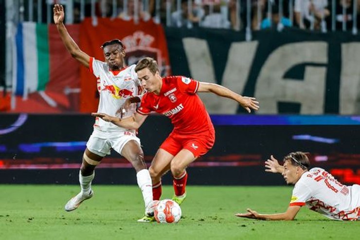 твенте зальцбург