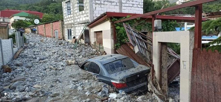 Крим, потоп, негода, селевий потік, будівельне сміття, каміння, повінь, селище Василівка