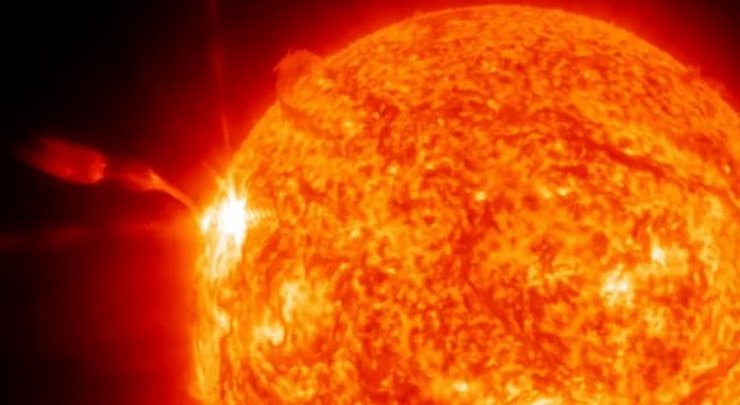 спалах на Сонці