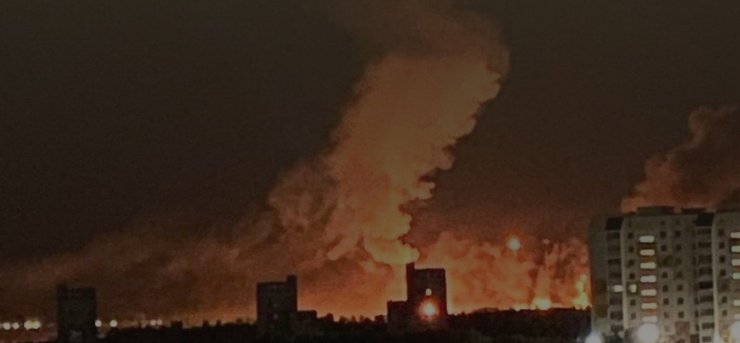 фото пожежі на Саратовському НПЗ 11 вересня