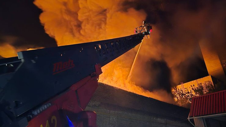 Обстріл Харкова, шахеди 4 квітня, пожежа