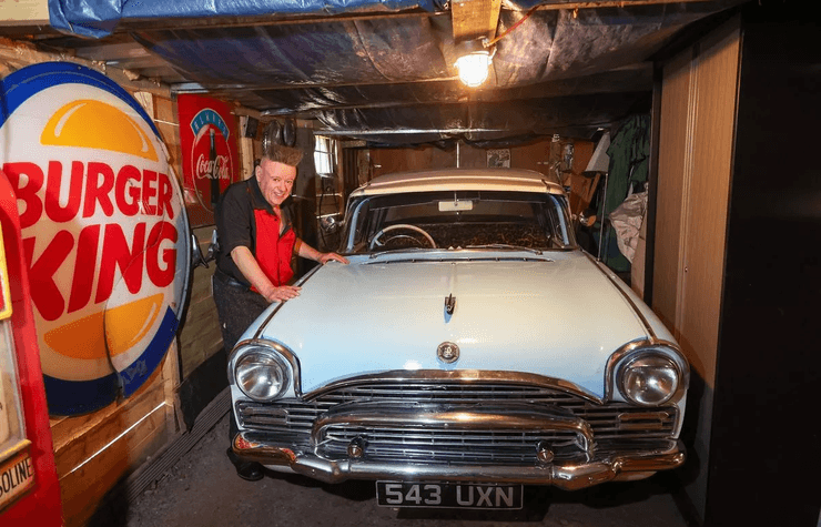 Чоловік побудував ковбойське містечко, Світ Дикого Заходу, Дикий Захід, раритет, старовинні речі, вестерн, побудував містечко на задньому дворі