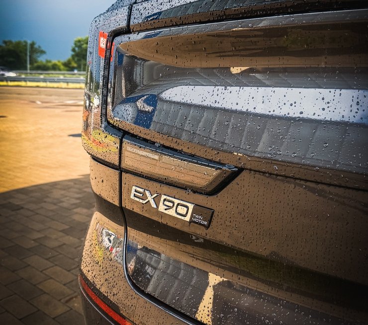 электромобиль Volvo EX90, новый Volvo EX90, электромобиль Volvo, электромобиль Volvo, кроссовер Volvo