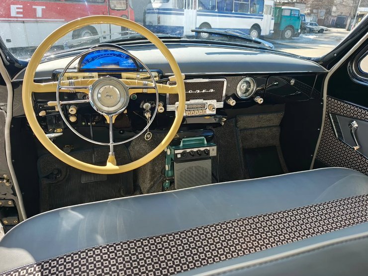 салон Волги