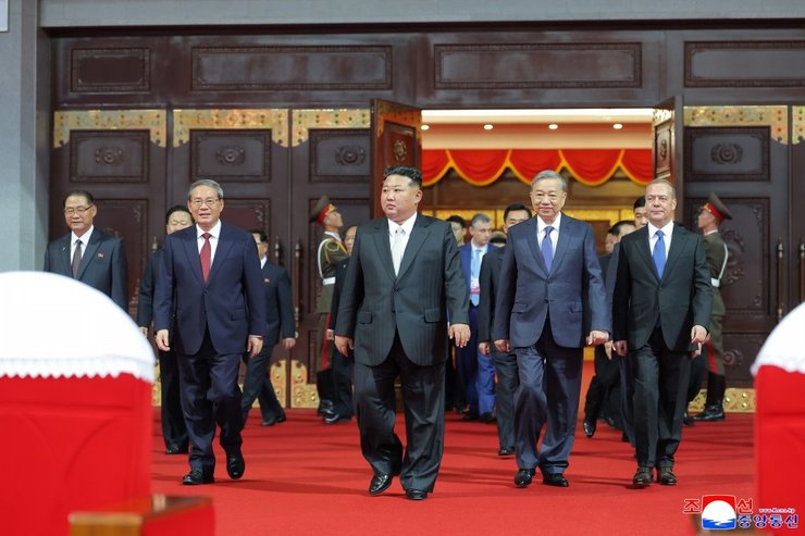 дмитрий медведев ким чен ын