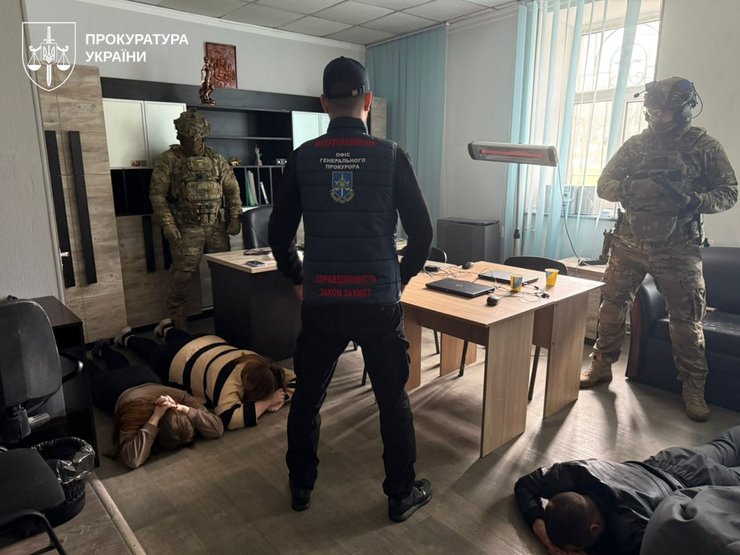 У Дніпрі викрито міжнародну мережу криптоскамерів