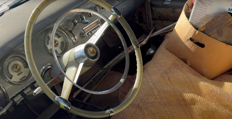 салон Chrysler Imperial 1955 года, Chrysler Imperial, седан Chrysler