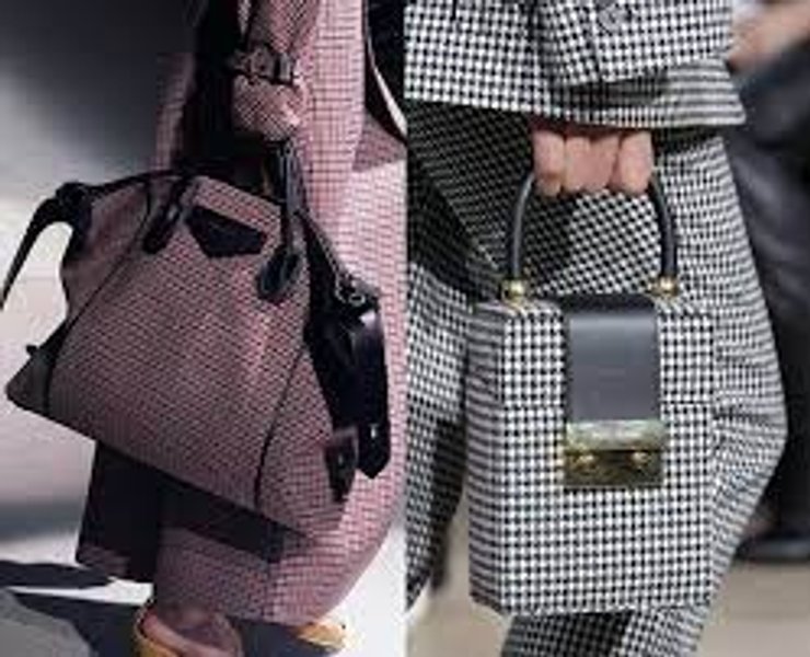 Сумка в тон одежде весна 2021