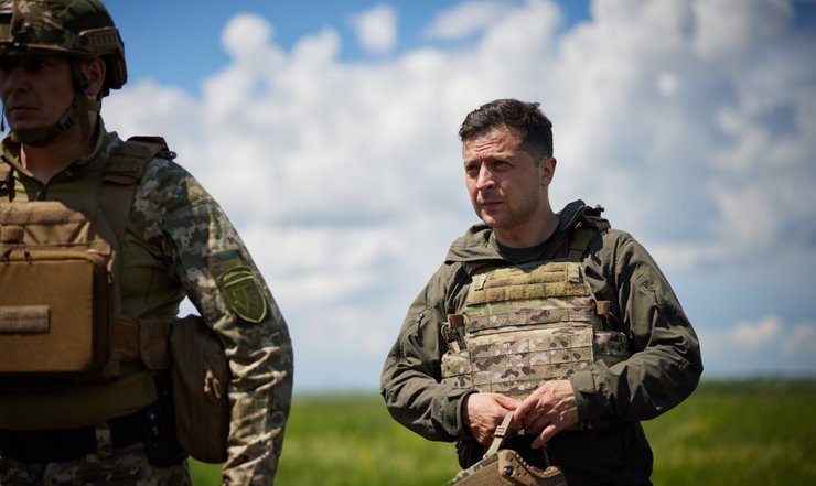 Президент Владимир Зеленский уверен, что потолок цен на российскую нефть нужно снижать