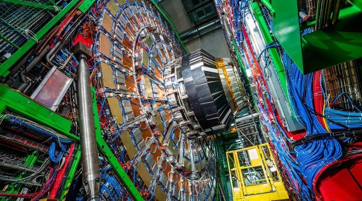 великий адронний колайдер