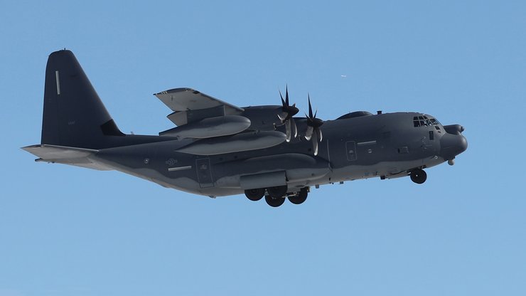 Транспортный самолет ВВС США MC-130J