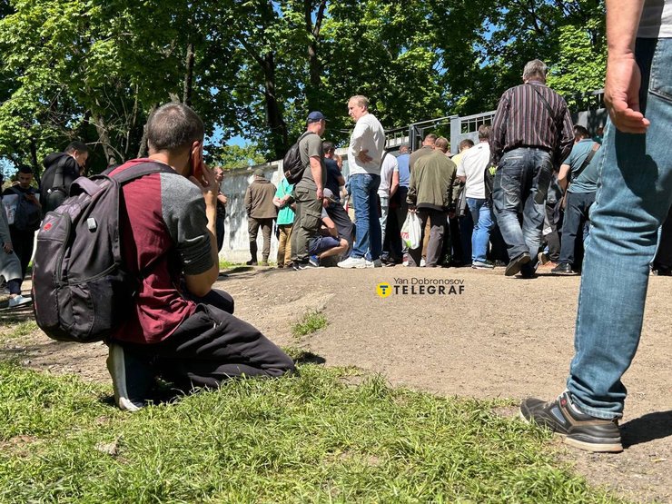 Мобилизация в Украине, мобилизация 2024, закон о мобилизации 2024, ТЦК, очереди возле ТЦК, Деснянский ТЦК, Деснянский ТЦК