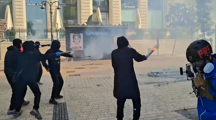 протести у Франції