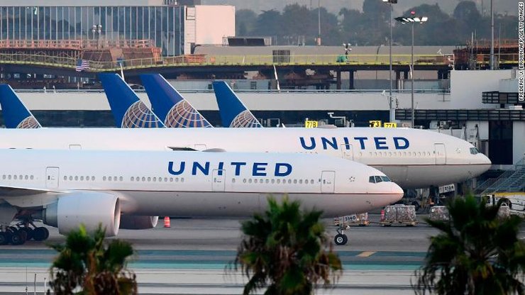 Снимок, сделанный одним из пассажиров рейса 591 компании United Airlines