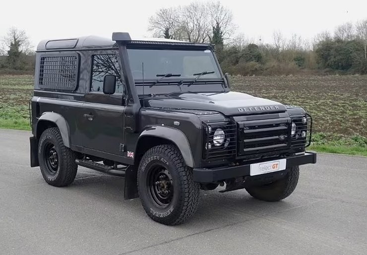 Land Rover Defender Бруклина Бекхэма