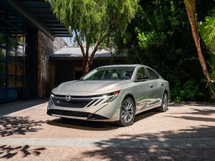 новий Nissan Sentra