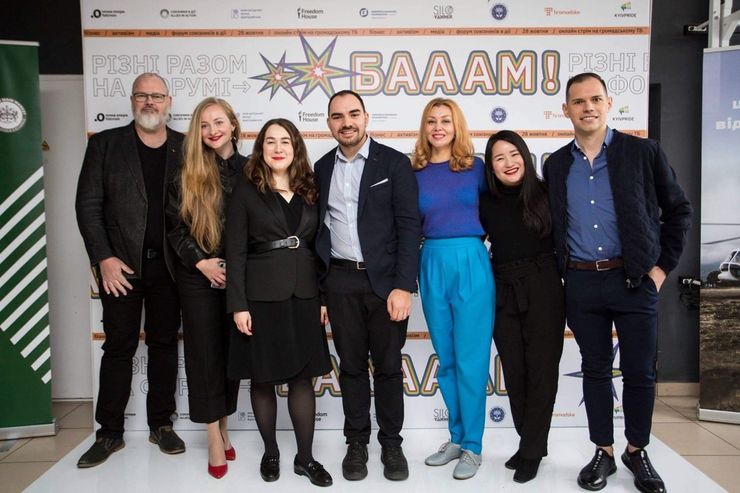 "Для того, чтобы стать сильнее, дискриминированным группам надо объединяться и выступать единым фронтом в поддержку друг друга"