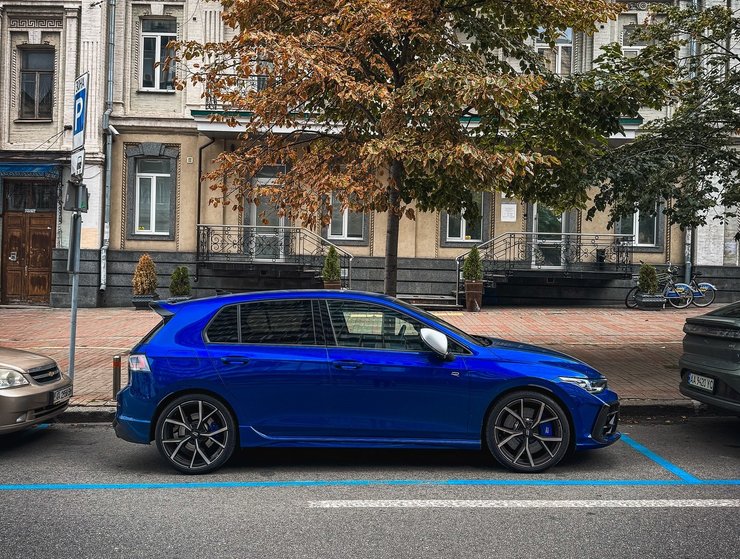 Volkswagen Golf R