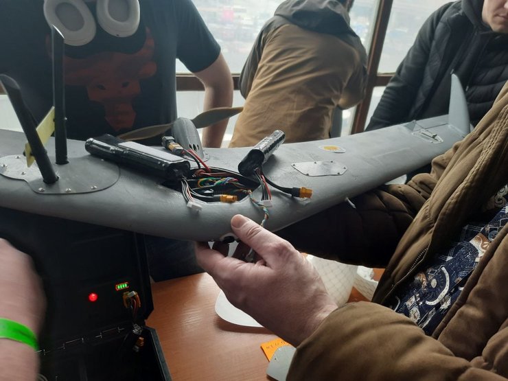 Украинские мессершмитты, дрон, электроника