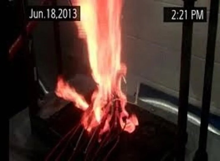 Батарея горит