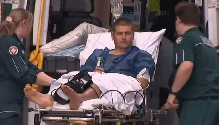 Напад акули, акула, серфінгіст, проплив 600 метрів, глибока рада, пережив напад акули,