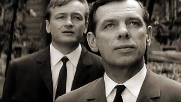 кадр з радянського фільму "Доля резидента"