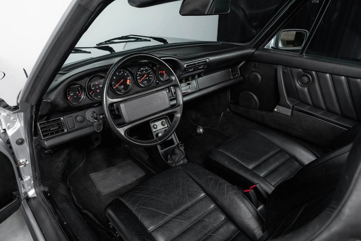 Салон Porsche 911 1987 года