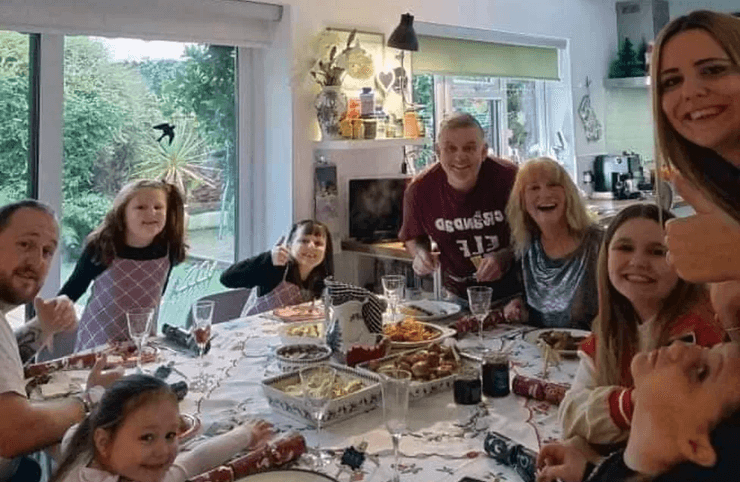 Вечеря на Різдво, гроші за вечерю, бере гроші з сім'ї, платять навіть діти, різдвяна вечеря, ціни на продукти, гроші