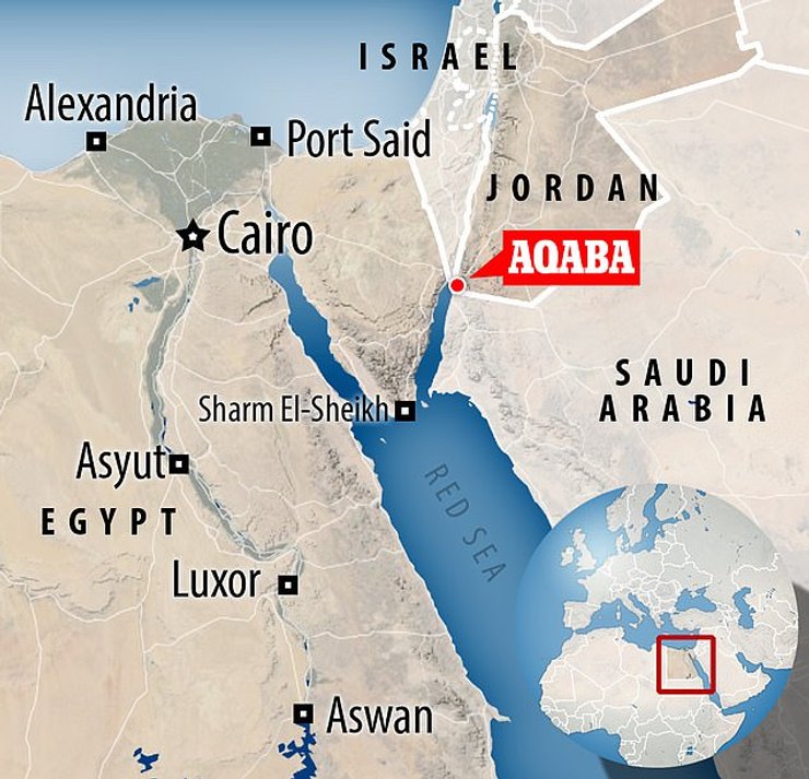 нападение акулы в иордании