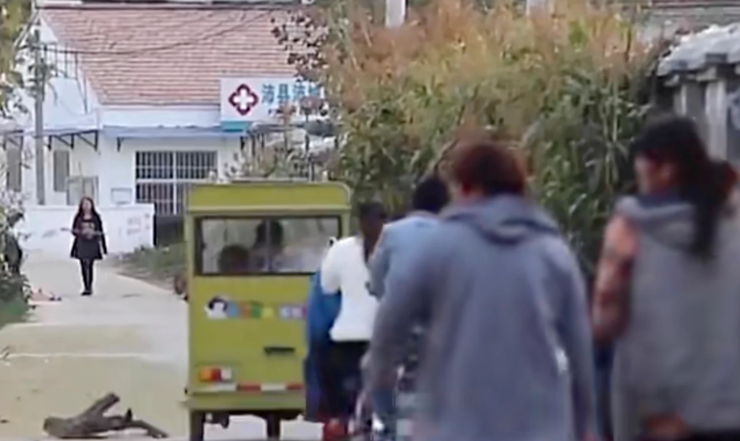 Женщина украла 11-летнюю девочку, чтобы выдать ее замуж за своего сына, традиции в Китае, обычаи, интересные истории, курьезы