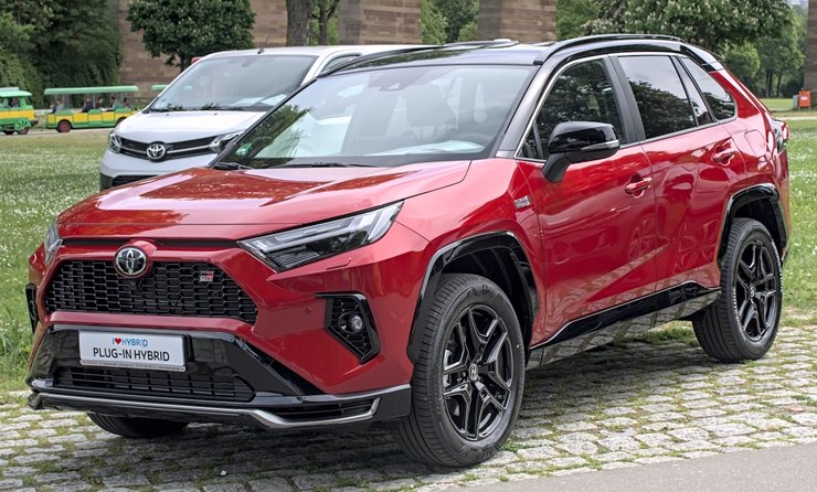 Тойота RAV4 Hybrid