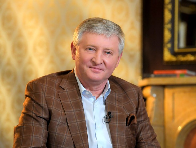 Ринат Ахметов: группа SCM, Фонд Рината Ахметова, футбольный клуб "Шахтер", Герега, Эпицентр, поддержка армии, поддержка ВСУ, социально ответственный бизнес