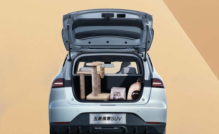 салон Wuling Bingo SUV, Wuling Bingo, новий Wuling Bingo, General Motors, кросовер Wuling, електромобіль Wuling