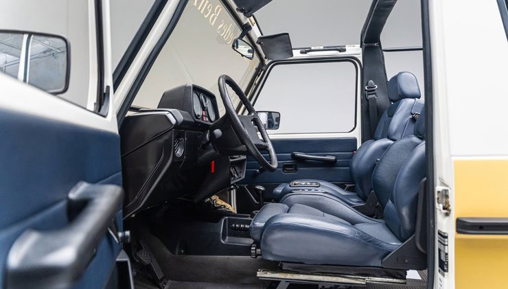 салон Mercedes G-Class