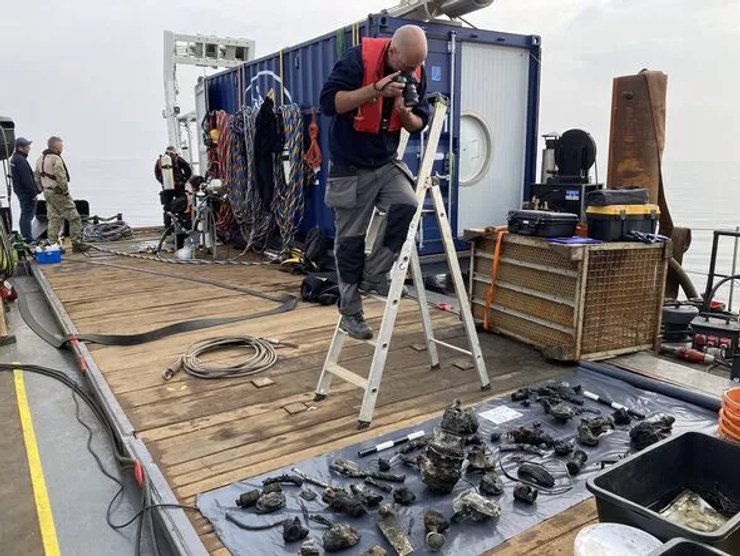 Артефакты, уламки самолета, война, Дания