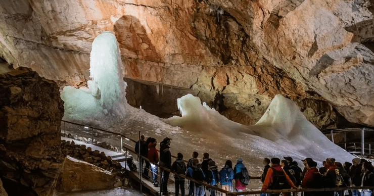 Село Гальштат, Австрія, реальне королівство Аренделл, Холодне серце, улюблене місце туристів, Перлина Європи, печера, печера з льодом,