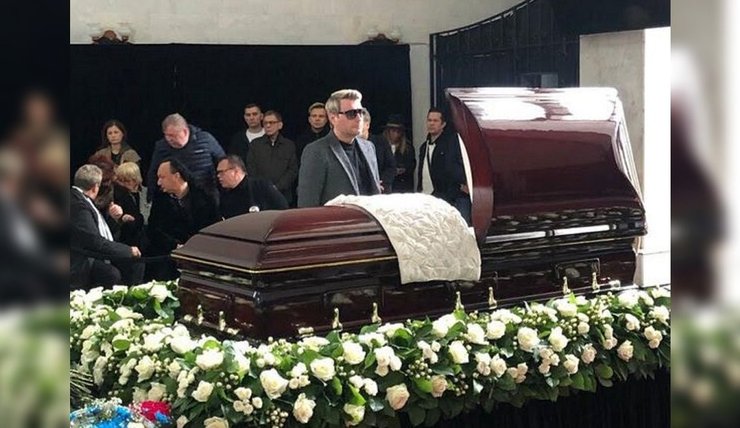 моисеев, похорон моисеев, катафалк, похороны