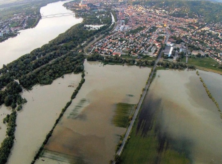 венгрия, борьба с паводками, водоемы, водохранилища для паводковых вод, фото