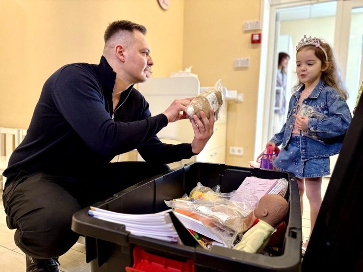 Telegram-канал Труха, Максим Лавриненко, благодійність