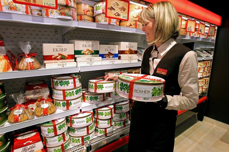 Петро Порошенко був змушений передати активи у траст, щоб уникнути звинувачень у використанні офшорних компаній для виведення капіталу з України