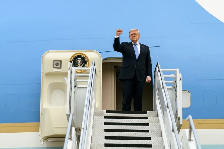 дональд трамп президентский самолет