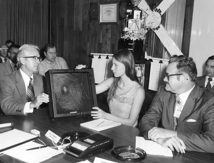 пауки в космосе